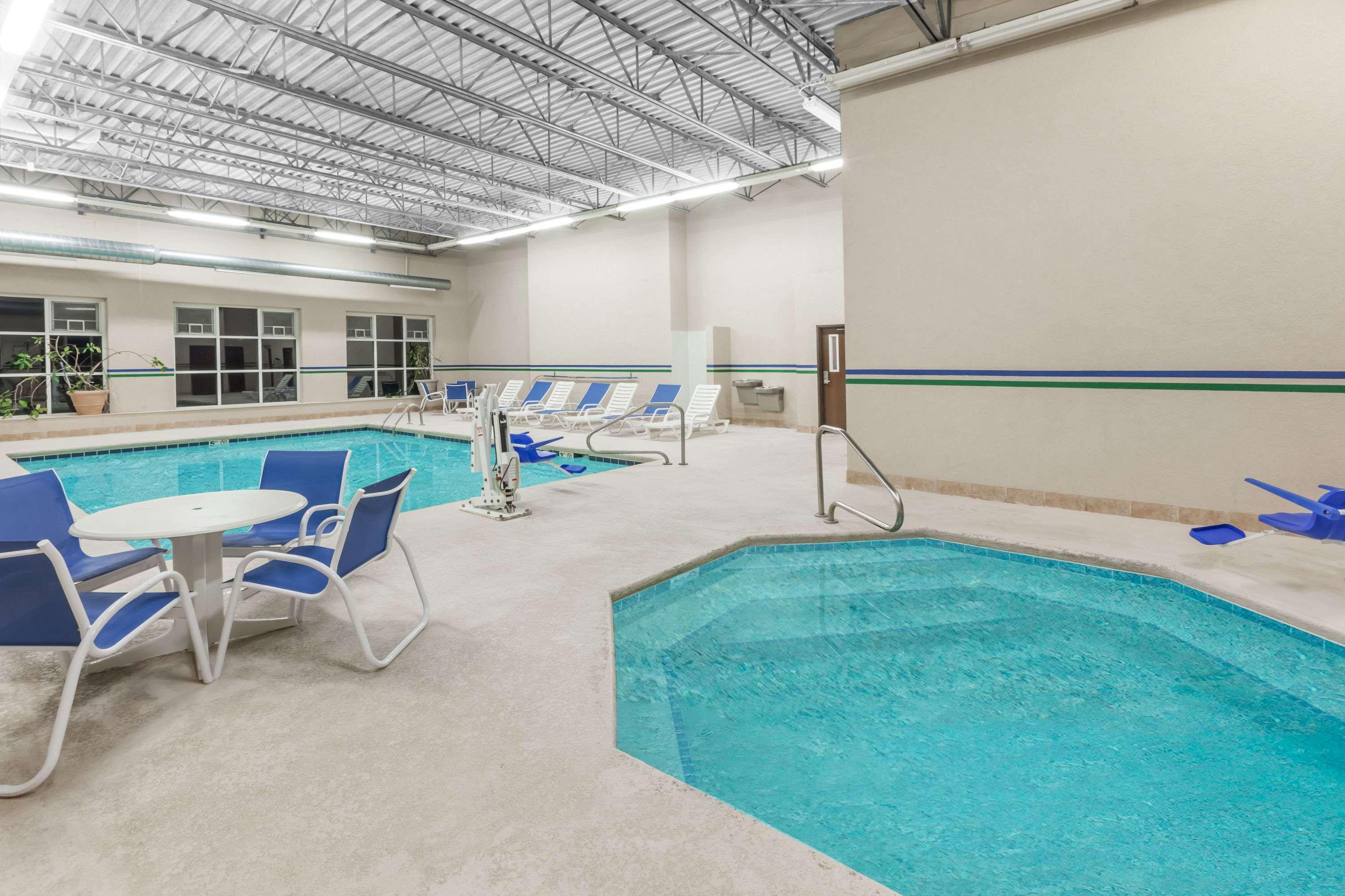 Spark By Hilton Walker Grand Rapids North Экстерьер фото