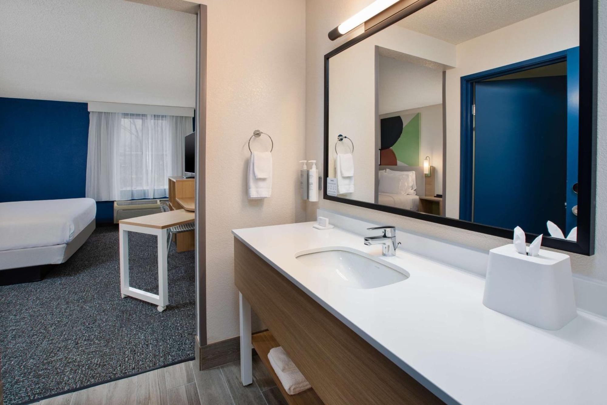 Spark By Hilton Walker Grand Rapids North Экстерьер фото
