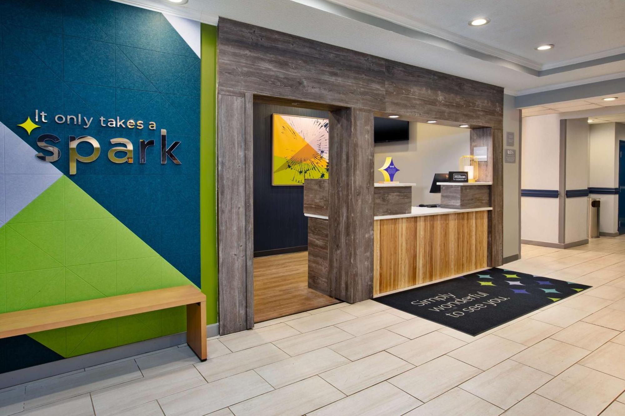 Spark By Hilton Walker Grand Rapids North Экстерьер фото