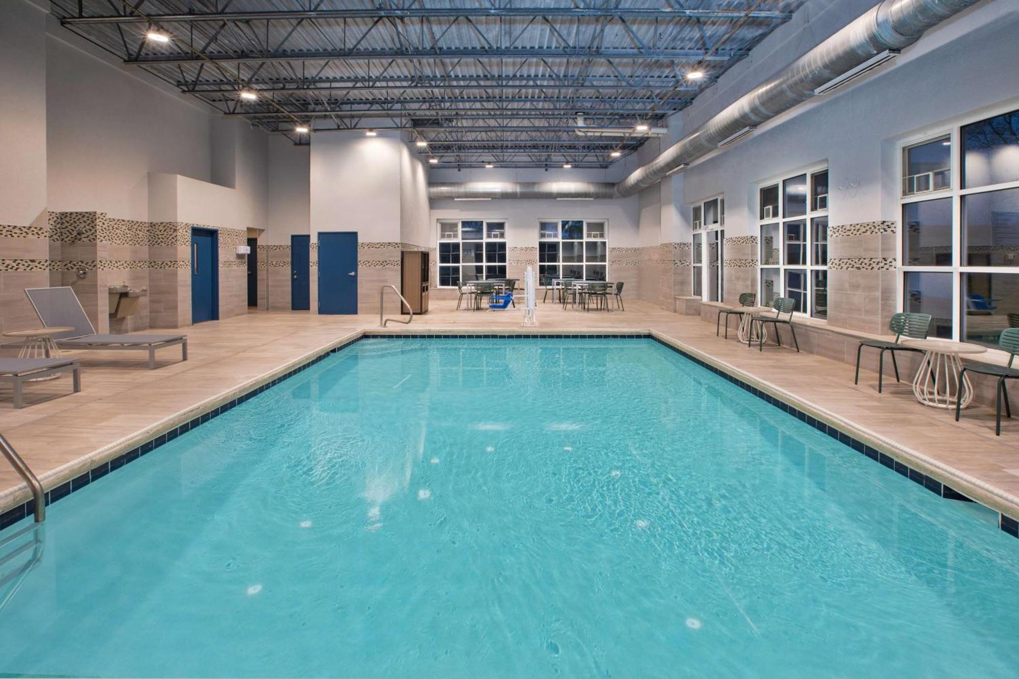 Spark By Hilton Walker Grand Rapids North Экстерьер фото